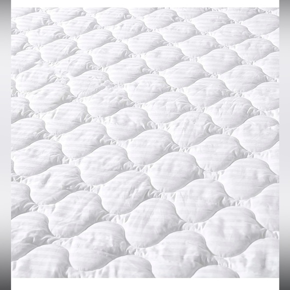 Classic Brands Defend-A-Bed Waterproof Mattress Protector, Twin XL - Picture 4 of 6